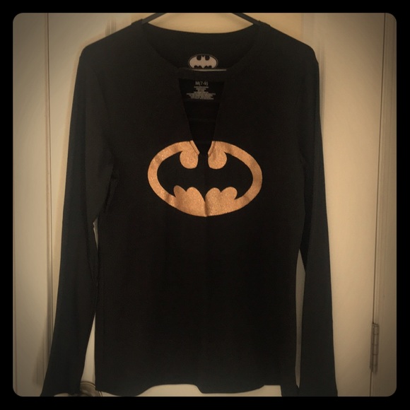 🦇New, Women’s Medium Batman Long sleeve tee🦇 - Picture 2 of 5